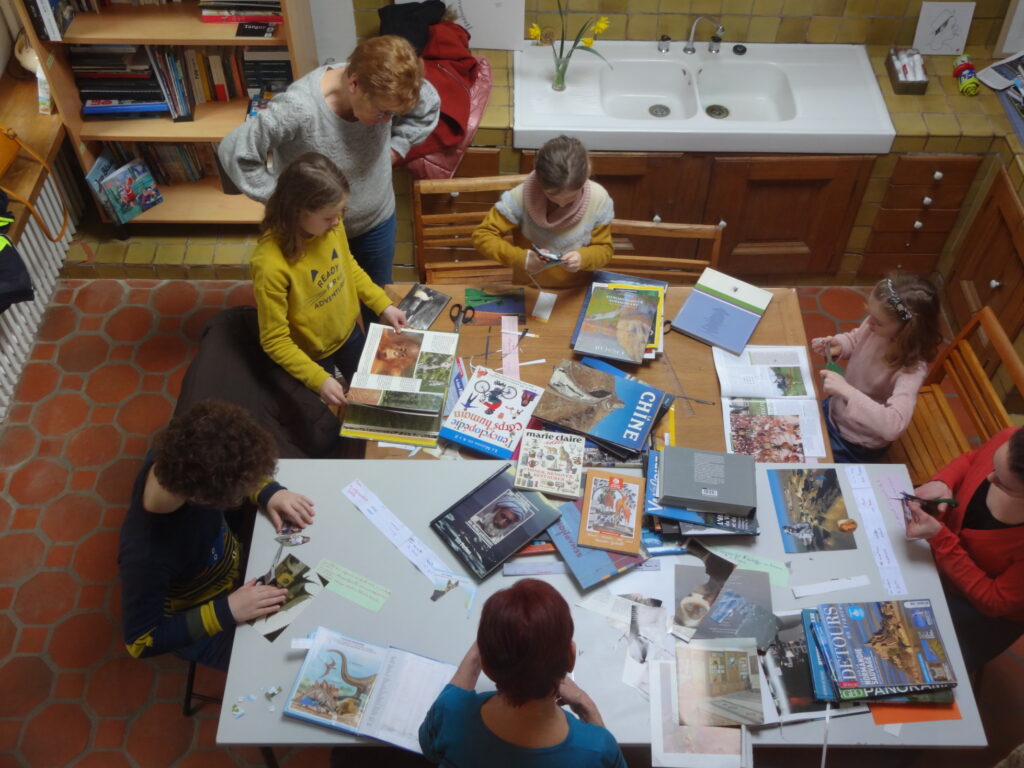 A la maison Jacques Prévert - Atelier Collage Exquis pour enfants et adultes